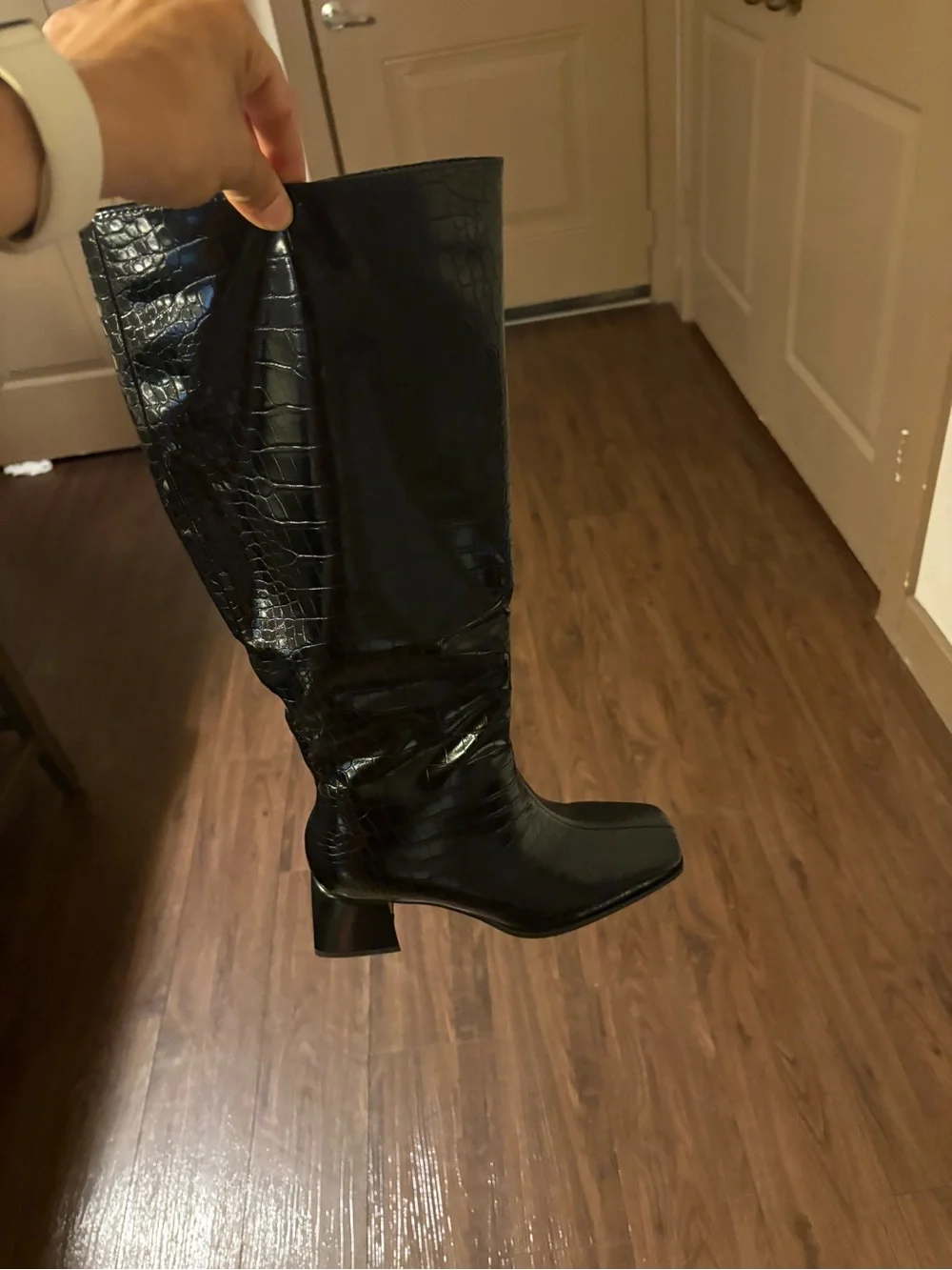 Women's Black Croc-Embossed Knee-High Block Heel Boot